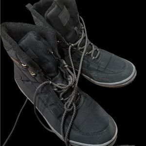 Men's Black Snow Boots